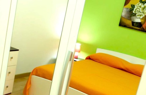 San Giorgio-Librino-San Giuseppe la Rena-Zia Lisa-Villaggio Sant'Agata Apartment | Homerez - 50 m away from the beach! Appartement for 3 ppl. with shared pool