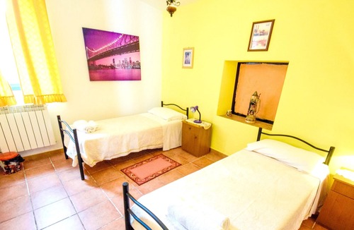 Pergusa House | Homerez - Amazing house for 4 ppl. with garden and terrace at Enna