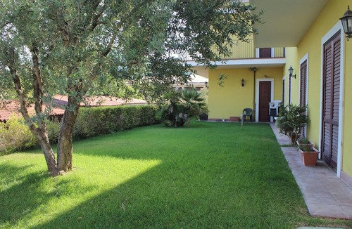 Nicolosi Apartment | Homerez - Apartment in Nicolosi