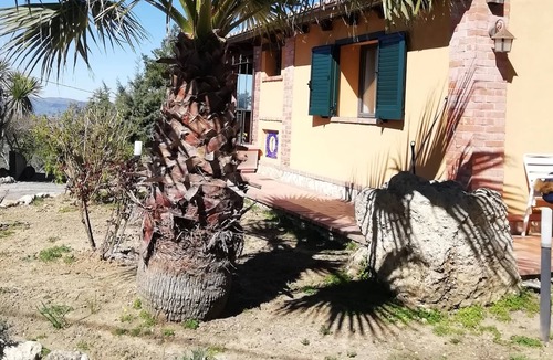 Caltanissetta Apartment | Homerez - Appartement for 4 ppl. with garden and terrace at Caltanissetta