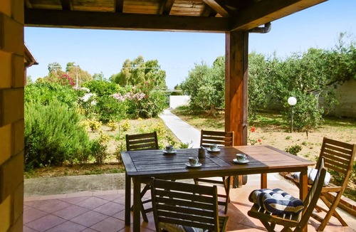 Balestrate Villa | Homerez - Beautiful villa for 6 ppl. with terrace at Balestrate