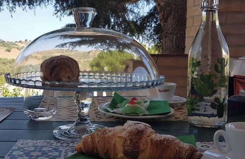 Caccamo Villa | Homerez - Beautiful Villa in Caccamo with Private Pool