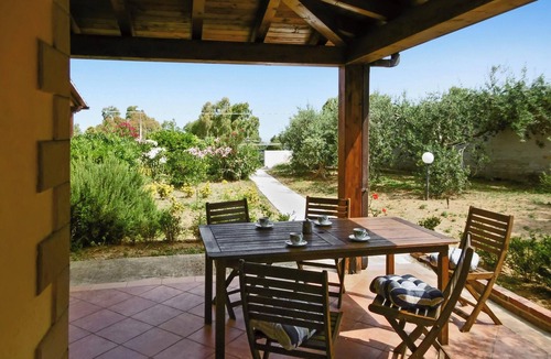 Balestrate Villa | Homerez - Charming Villa in Balestrate with Garden