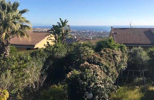 Aci San Filippo House | Homerez - House 4 km away from the beach for 6 ppl. with sea view at Aci Catena