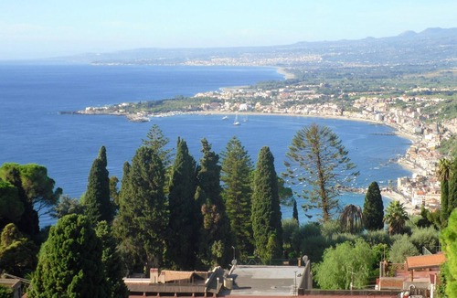 Chianchitta-Trappitello Apartment | Homerez - Nice appartement 2 km away from the beach for 2 ppl. at Taormina