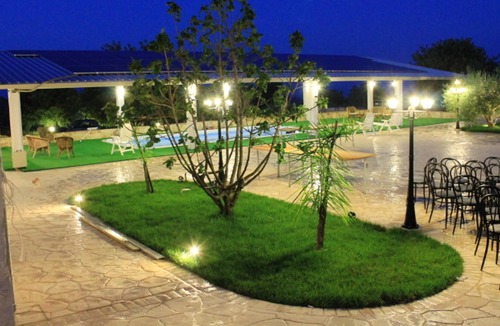 Casa Papa Apartment | Homerez - Nice appartement for 4 ppl. with shared pool and terrace at Modica