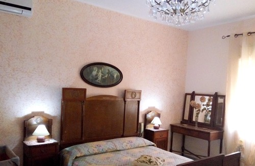 Isola House | Homerez - Nice house 1 km away from the beach for 5 ppl. with swimming-pool
