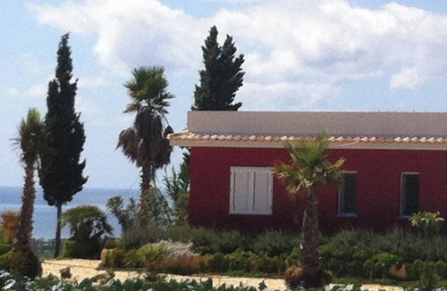 Sciacca Villa | Homerez - Picturesque Villa in Sciacca with Sea View and Garden