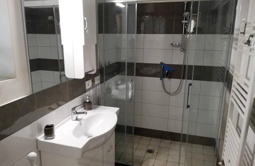 Ragusa Apartment | Homerez - Spacious apartement 19 km away from the beach for 6 ppl. at Cimillà