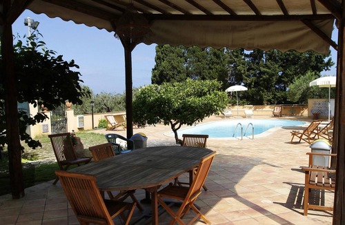 Paceco House | Homerez - Superb house 3 km from the beach for 5 people. with terrace at Paceco