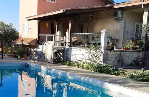 Augusta Villa | Homerez - Villa 8 km away from the beach for 6 ppl. with shared pool at Augusta