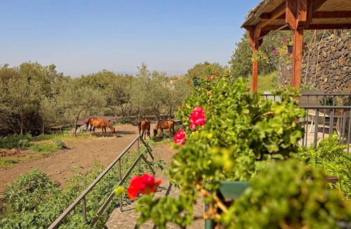 Ragalna Villa | Horse House, Etna volcano, relax and quiet