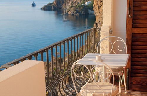 Lipari Historic Centre Hotel | Hotel Carasco