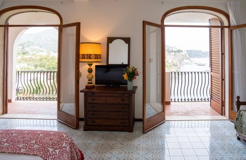 Lipari Historic Centre Hotel | Hotel Carasco