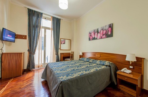 Rione XVIII Castro Pretorio Hotel | Hotel Domus Praetoria