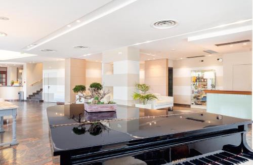 San Michele di Ganzaria Hotel | Hotel Pomara