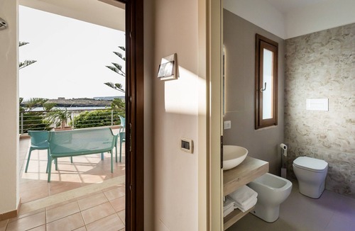Lampedusa Hotel | Hotel Ristorante Cavalluccio Marino