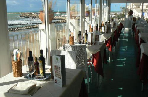 Scoglitti Hotel | Hotel Sul Mare Al Gabbiano