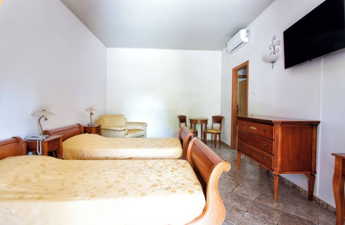 Lipari Historic Centre Hotel | Hotel Tritone