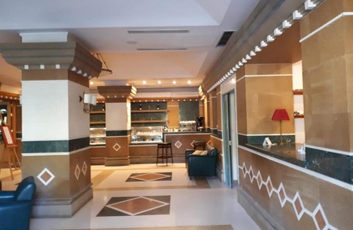Pergusa Hotel | HOTEL VILLA GIULIA ENNA Pergusa
