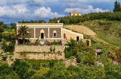 Centuripe House | House ∙ 5 bedrooms ∙ 12 guests