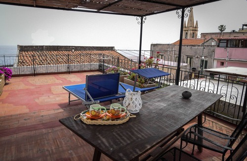 Lipari Historic Centre House | House in Lipari center with sea view