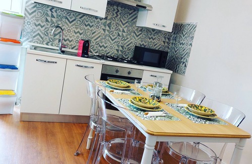 Calatabiano Apartment | House in residence with swimming pool, tennis court and playground near Taormina