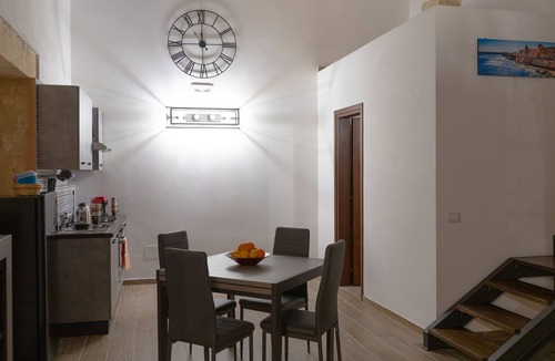 Santa Lucia House | House