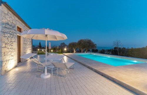Ragusa Villa | House Nicasia: villa con piscina
