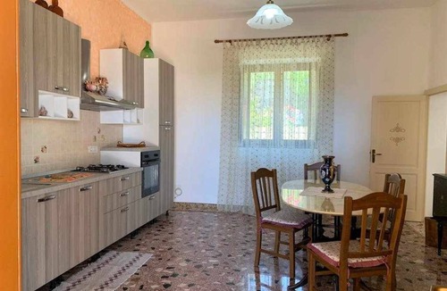Malfa House | House The Sunflower, in the center of Malfa