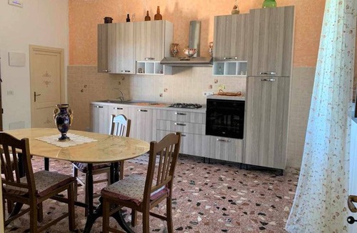 Malfa House | House The Sunflower, in the center of Malfa