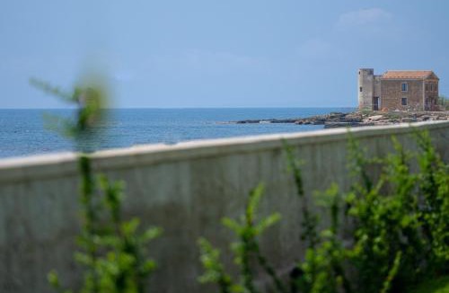 Calabernardo House | House & Villas- KYME'