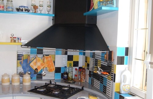 Isola House | House with private tennis court, pool, 300m to the beach, WiFi, air conditioning