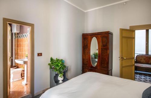 Castellammare Apartment | iFlat Suite del Barone with Terrace