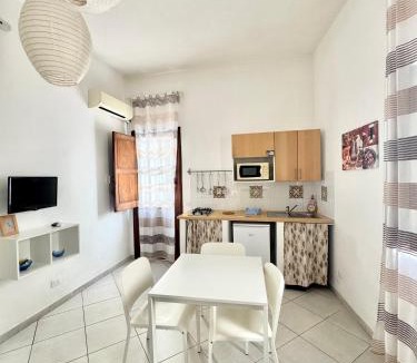 Marettimo House | Il CORTILE DI EOLO