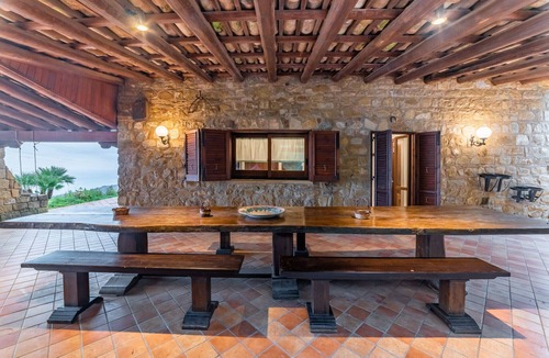 Reitano Villa | Il Vecchio Palmento by Rentbeat