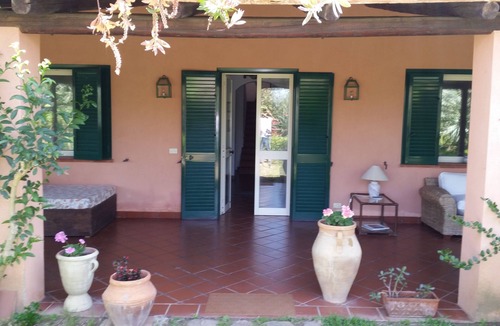 Cefalu Villa | In Cefalù, a relaxing villa surrounded by a green garden with a terrace overlooking the sea