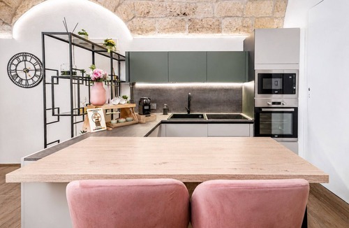 Santeramo in Colle Bed & Breakfast | Independent B&B deluxe suite with hot tub near Matera