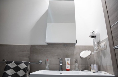Lascari Apartment | INDEPENDENT STRUCTURE