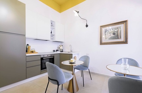 Historical Center Apartment | Into Mann - Five Bedroom Apartment, Sleeps 12