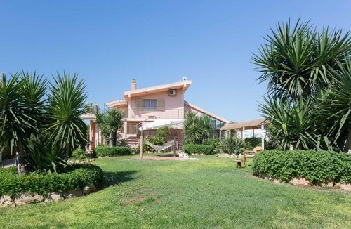 Santa Croce Camerina House | 160 m² House ∙ 4 bedrooms ∙ 9 guests
