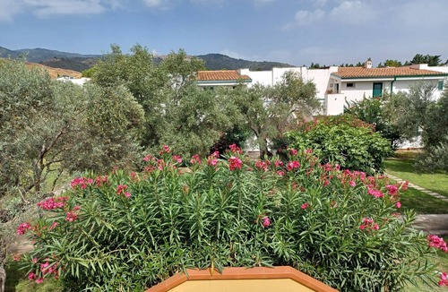 Isca Marina Apartment | Apartment 'Tra Ulivi e Mare' in Villaggio Sant'Andrea