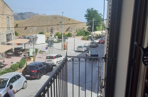 Caccamo House | Janitor's House
