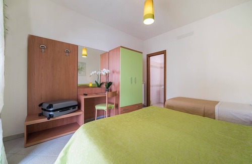 San Lazzaro Cabin | Jasmine with en-suite bathroom - hiking Amalfi coast - Path of Gods