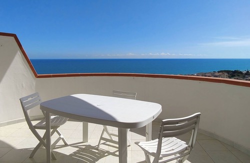 Brancaleone Marina Apartment | Josella Home, Apartment with spectacular sea view, Brancaleone. -Calabria