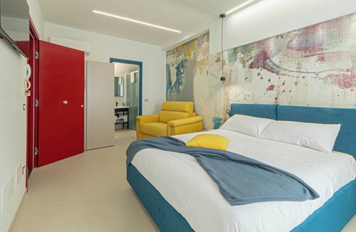 Castelbuono Bed & Breakfast | Jura House - Light 5 minutes from the historic center new and cozy apartment