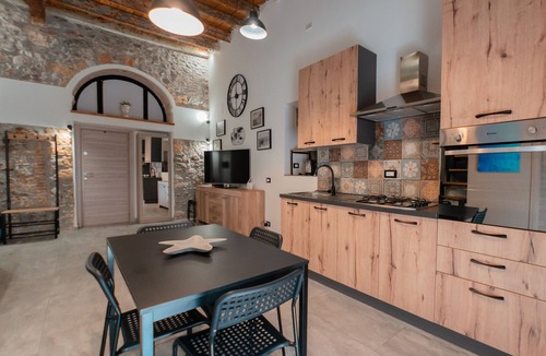 Old Town Apartment | Katrin House alla Marina di Cefalù by Wonderful Italy
