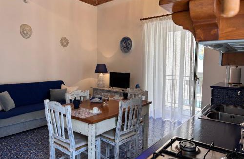 Santo Stefano di Camastra Apartment | L'Antico Palazzo