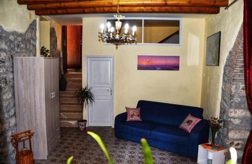 Caccamo House | L' Arco Antico