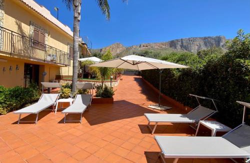 Terrasini House | La Caletta Casa Vacanze, PRIVATE POOL